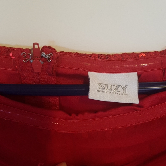 Dress - Picture 2 of 4